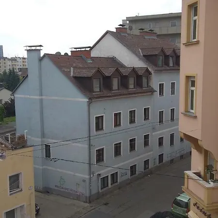 Schones Und Sonniges Balkonzimmer Privat bolig